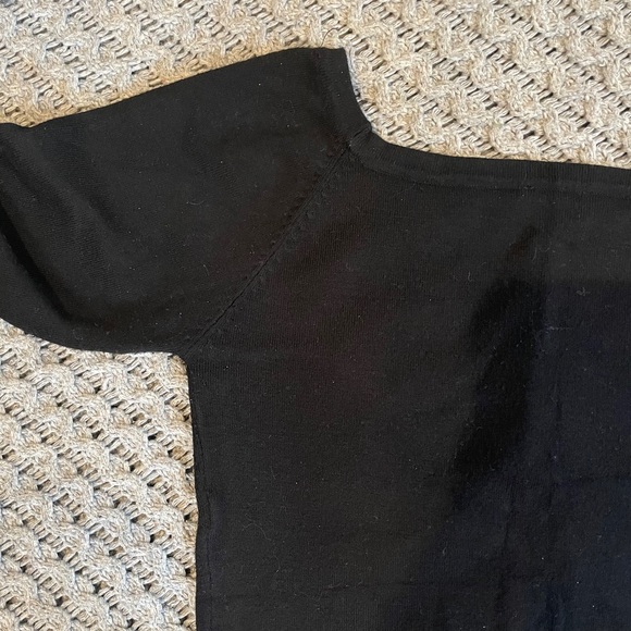 Basic Black Crop Sweater - Picture 3 of 3